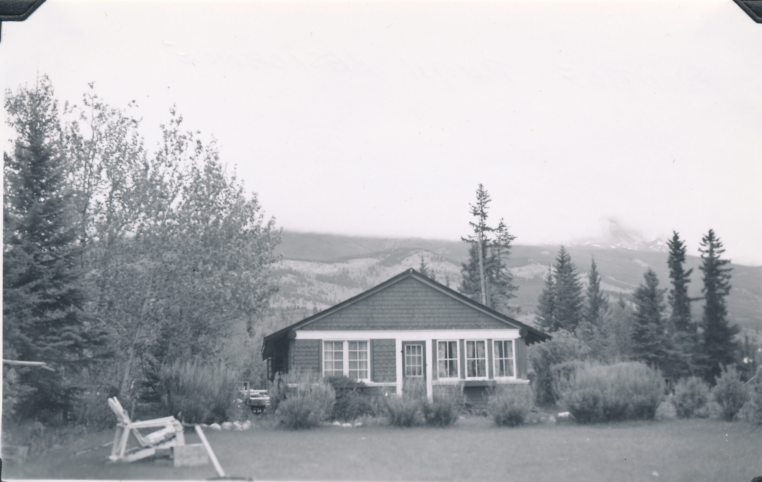 Jasper National Park PUGH Cabin in Jasper - Jasper Museum - Jasper-Yellowhead Historical Society